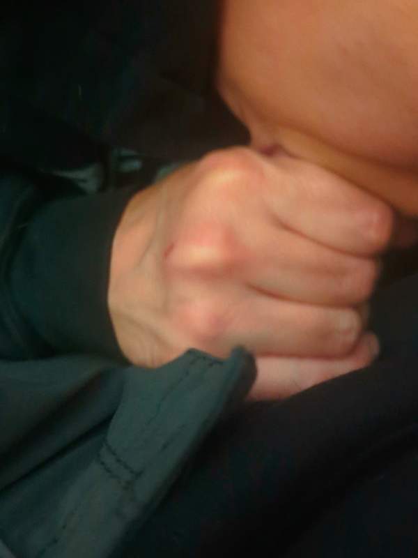 Schlampiges Lutschen und intensives Handjob