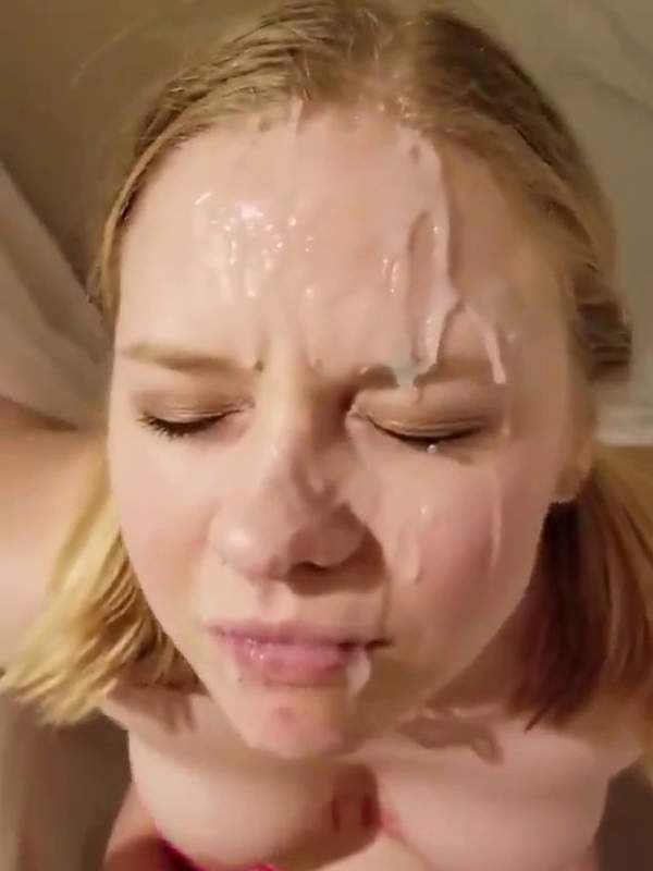 Amateur-Dusche-Szene mit Gesicht