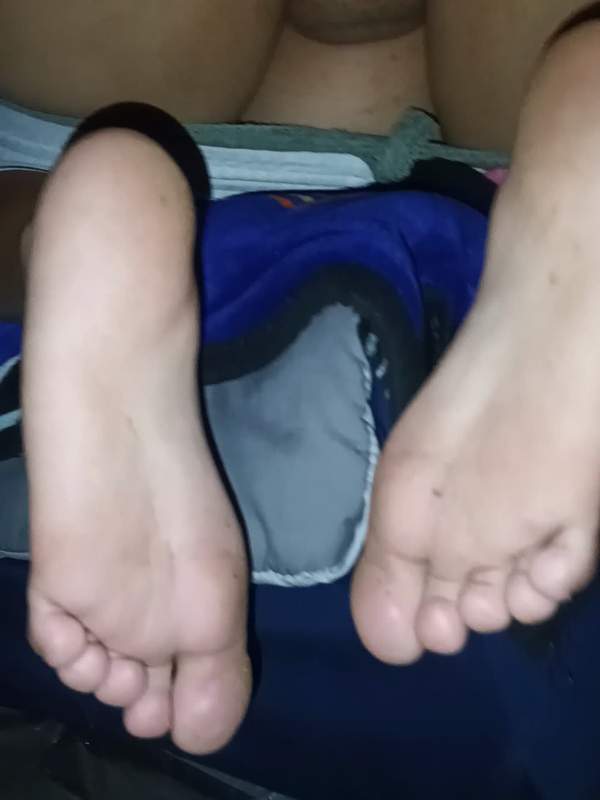Solo-Szene mit rasiertem Amateur