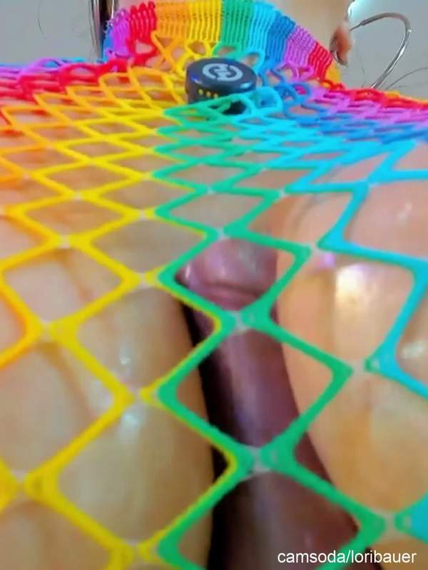Lateinische Amateurin nutzt Dildo