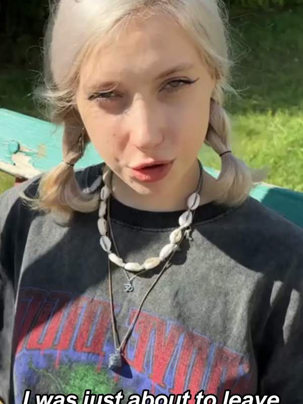 Ich lutsche ihr Gesicht und bekomme Creampie