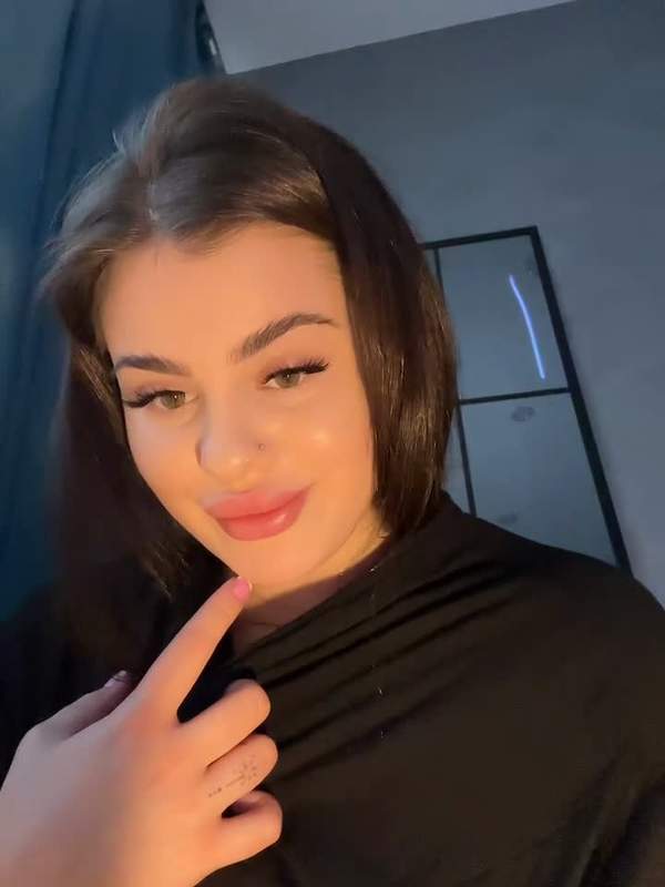 Versauter aber so süßer Teen mit dem perfekten Arsch