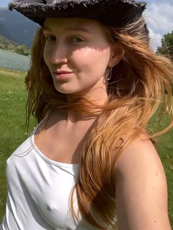 Meine rosa Muschi braucht deinen Schwanz