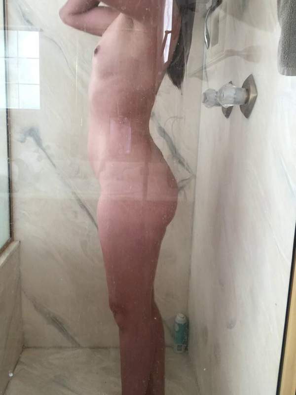 Amateur-Dusche-Szene mit soaped Arsch