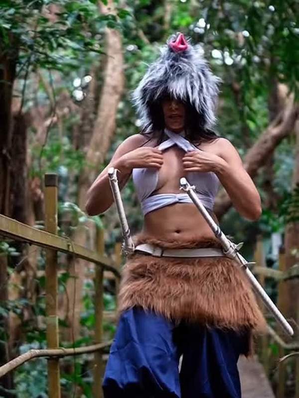Amateur Cosplay mit großen Titten