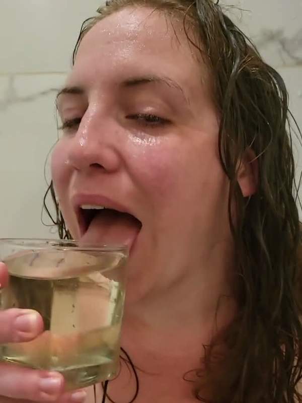 Sex mit einer blonden Amateurin - Solo Porno