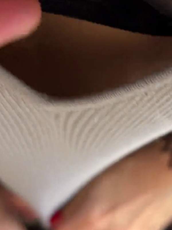 Lehrerin saugt Schülerpenis nach Unterricht