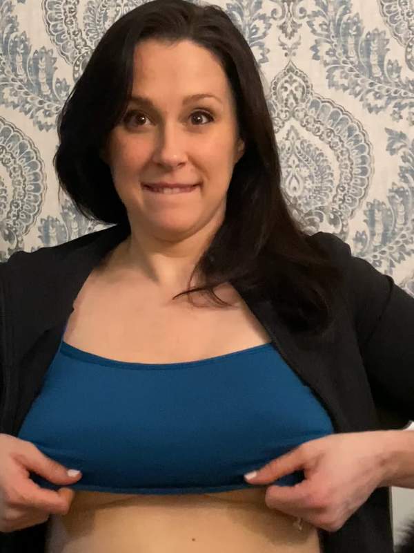 Kristina Graham lässt ihre großen Titten fallen