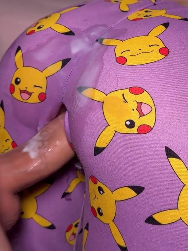 SvetlanaMilev fickt Amateur und schießt Sperma
