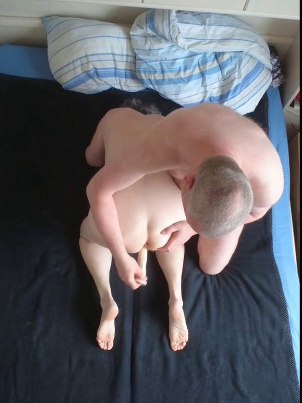 Mollige Mutter wird von jungem Penis gefickt