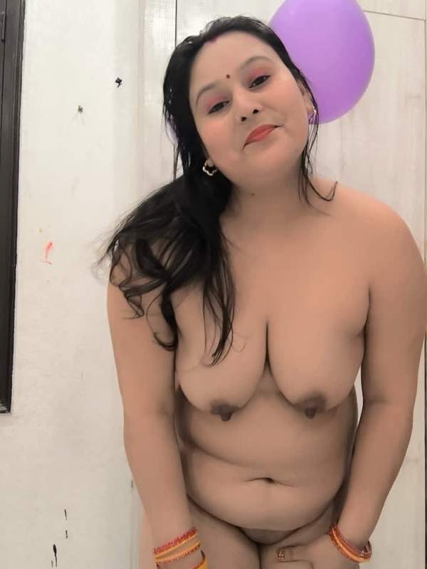 Viel Spaß und viel Unterhaltung - Amateursex mit Titten