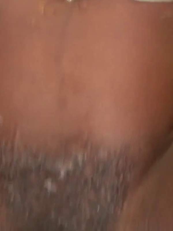 Amateur Ebony Babe lutscht und wird wild gefickt