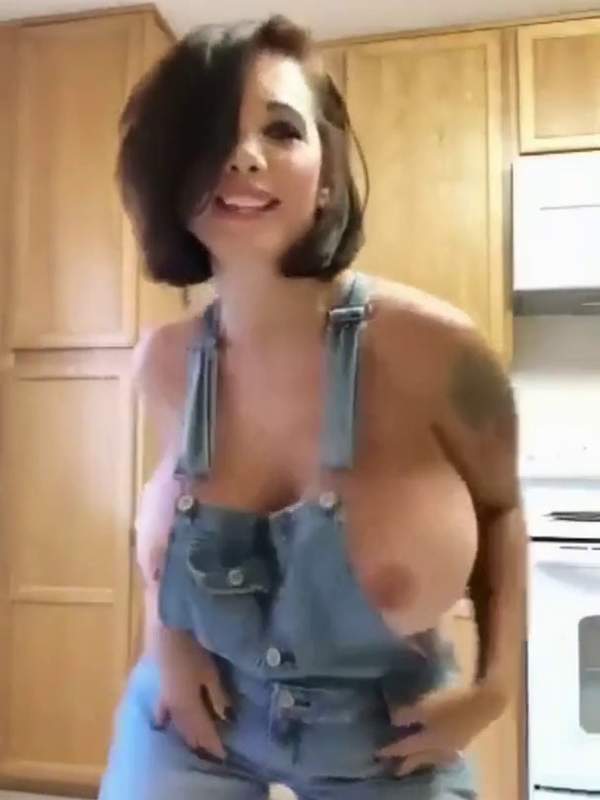 MILF - Ich habe dich beim Kochen erwischt