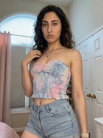 Maya (25)