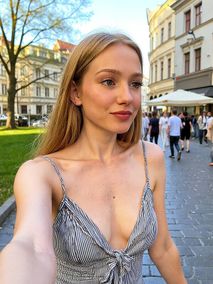 Sofia (22)
