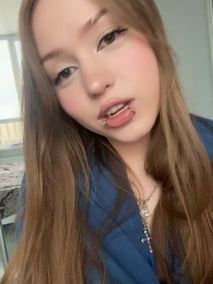 Mia_Milkers